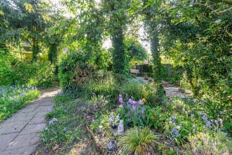 Garden-4.jpg