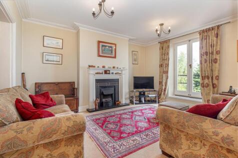 Living-room-1.jpg