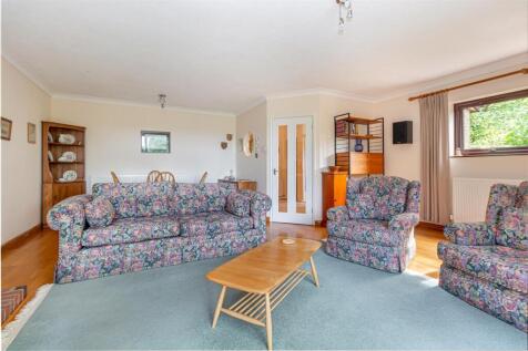 Living-room-3.jpg
