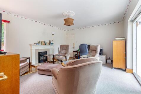 Living-room-2.jpg