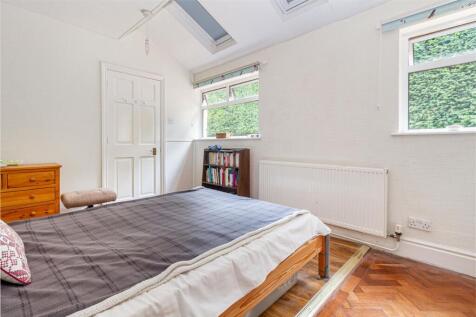 Bedroom-1-3.jpg
