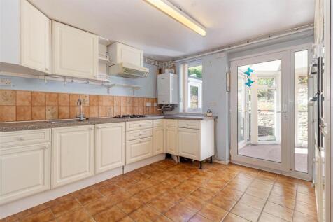kitchen-1.jpg
