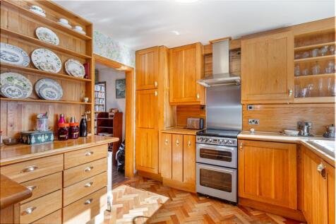 Kitchen-2.jpg