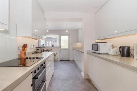 Kitchen-2.jpg