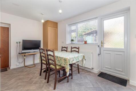 Dining-area-1.jpg