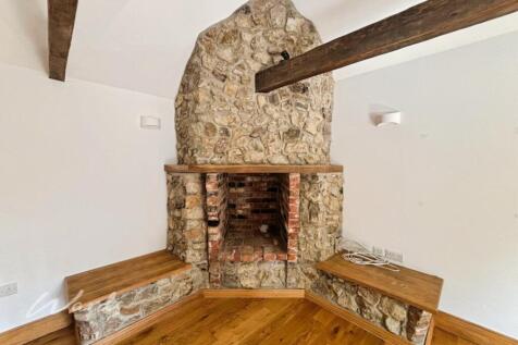 Fireplace Feature