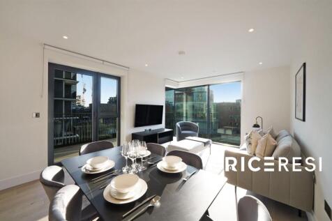 Spacious Reception Room