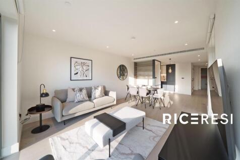 Spacious Reception Room