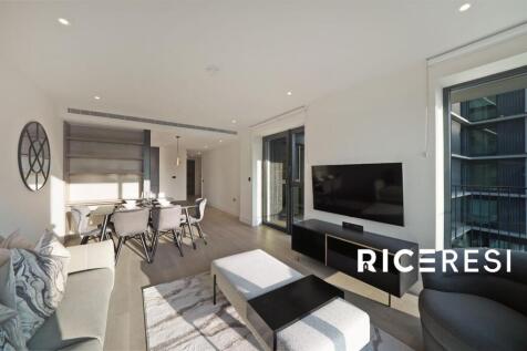 Spacious Reception Room