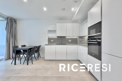 Kitchen/Living/Dinning
