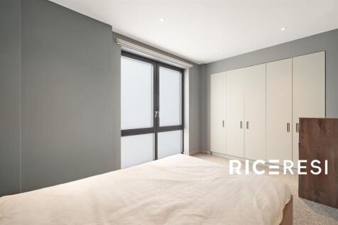 Apartment 33 - X4PNYvSBtl1JcSTcMuUE.jpg