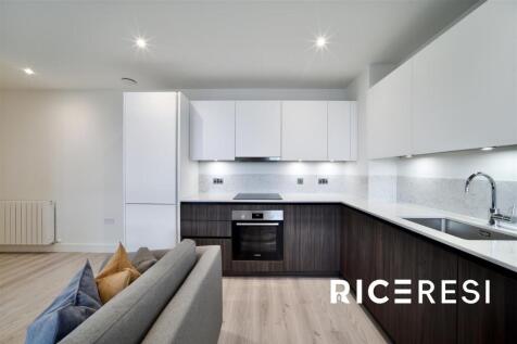 Living Room/Dining/Kitchen