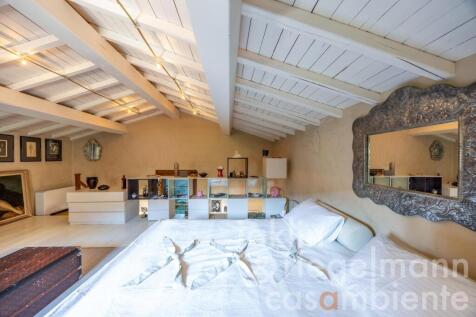 Property Image 104