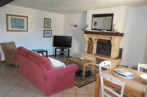 house 1 lounge