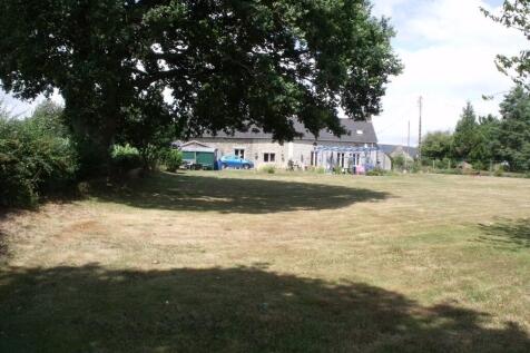 Garden to house