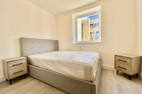 113 BEDROOM