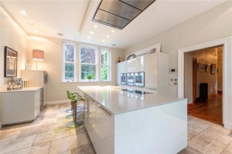 Sunert House 8190