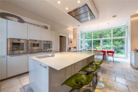 Sunert House 8202