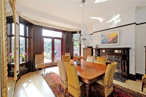 51 Albury Rd