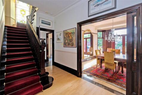 51 Albury Rd