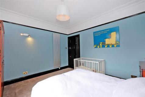 51 Albury Rd