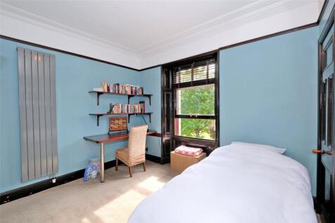 51 Albury Rd