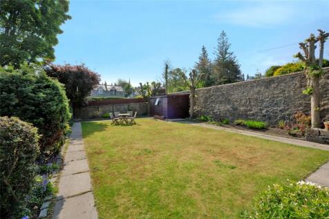 51 Albury Rd
