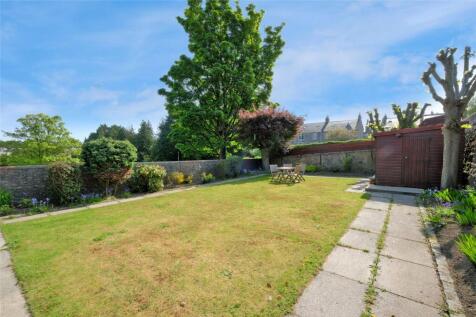51 Albury Rd