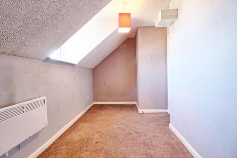 IMG_6898_899_900_easyHDR-interior3.jpeg