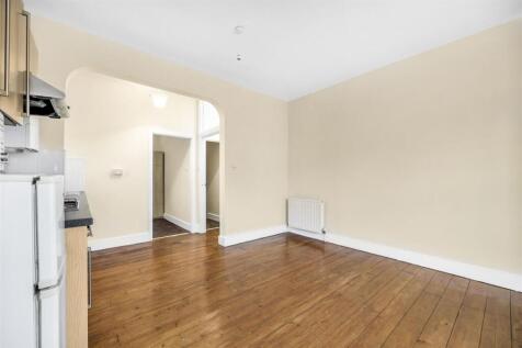 460c__Kingston_Road-5.jpg