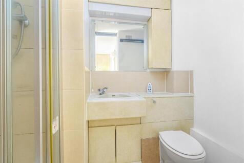Andrew Purnell-Flat 1, 64 Palmerston Road-1.jpg