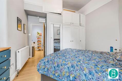 Andrew_Purnell_-_Aydarth_Court__Oakhill_Road_SW15_