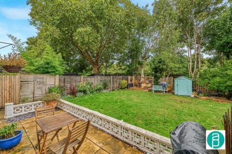 Andrew_Purnell_-_Aydarth_Court__Oakhill_Road_SW15_
