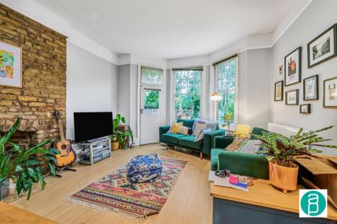 Andrew_Purnell_-_Aydarth_Court__Oakhill_Road_SW15_