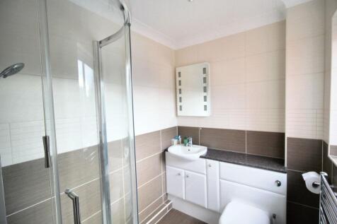 Master Bedroom En-Suite