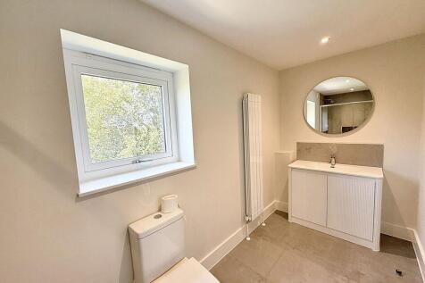 Bedroom 2 En-Suite
