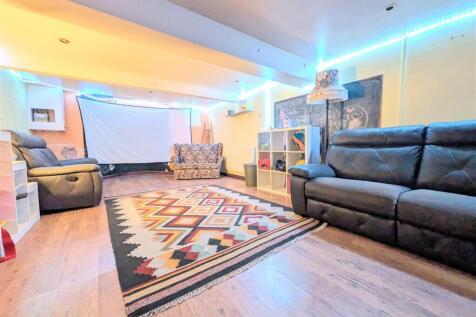 listing_716953_0004_456fcbb0.jpg