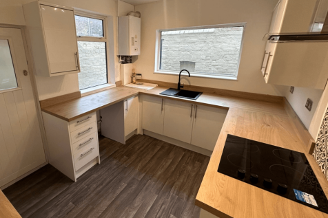 Blenheim Gardens, Kingston upon Thames KT2 7BJ, U