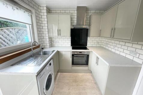 Beechwood Rd, Caterham CR3