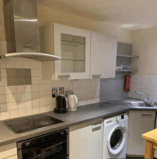 Studio Flat, Cheshire Cl