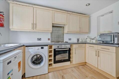 Thicket Rd, London SE20
