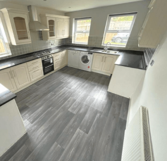 4 bedroom 2 bathroom Terraced House