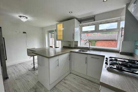3 Bedroom Terraced House