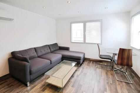 3 bedroom on Burbage Cl, SE1