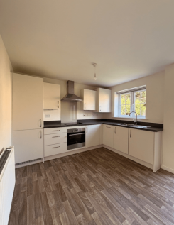 Godolphin Rd, London W12 8JF, UK