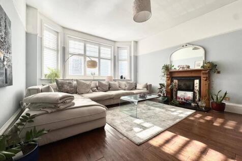 3 bed maisonette to rent Highland Road, Bromley B