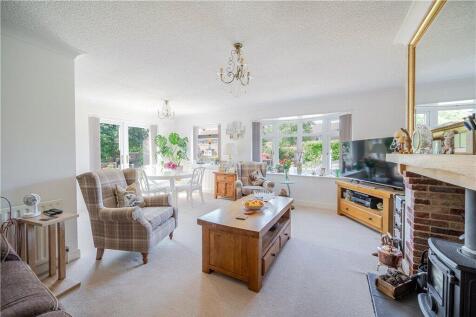 Sitting/Dining Room