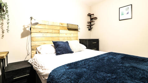 25 Glebe Road Room 3.3.jpg