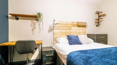 25 Glebe Road Room 3.2.jpg