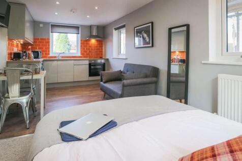 oxl_120_warwick_banbury_5581_MR.jpg
